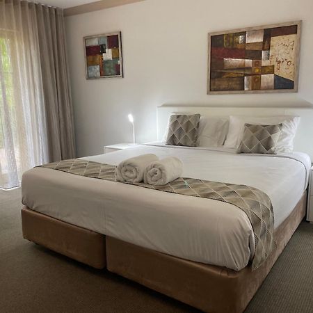 Oasis Inn Ulladulla - Welcoming Guests 18 Years And Older Bagian luar foto