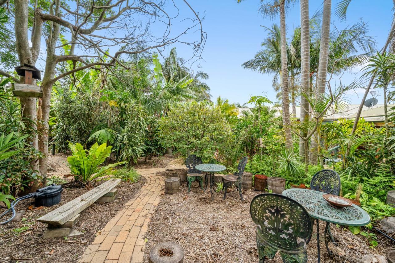 Oasis Inn Ulladulla - Welcoming Guests 18 Years And Older Bagian luar foto