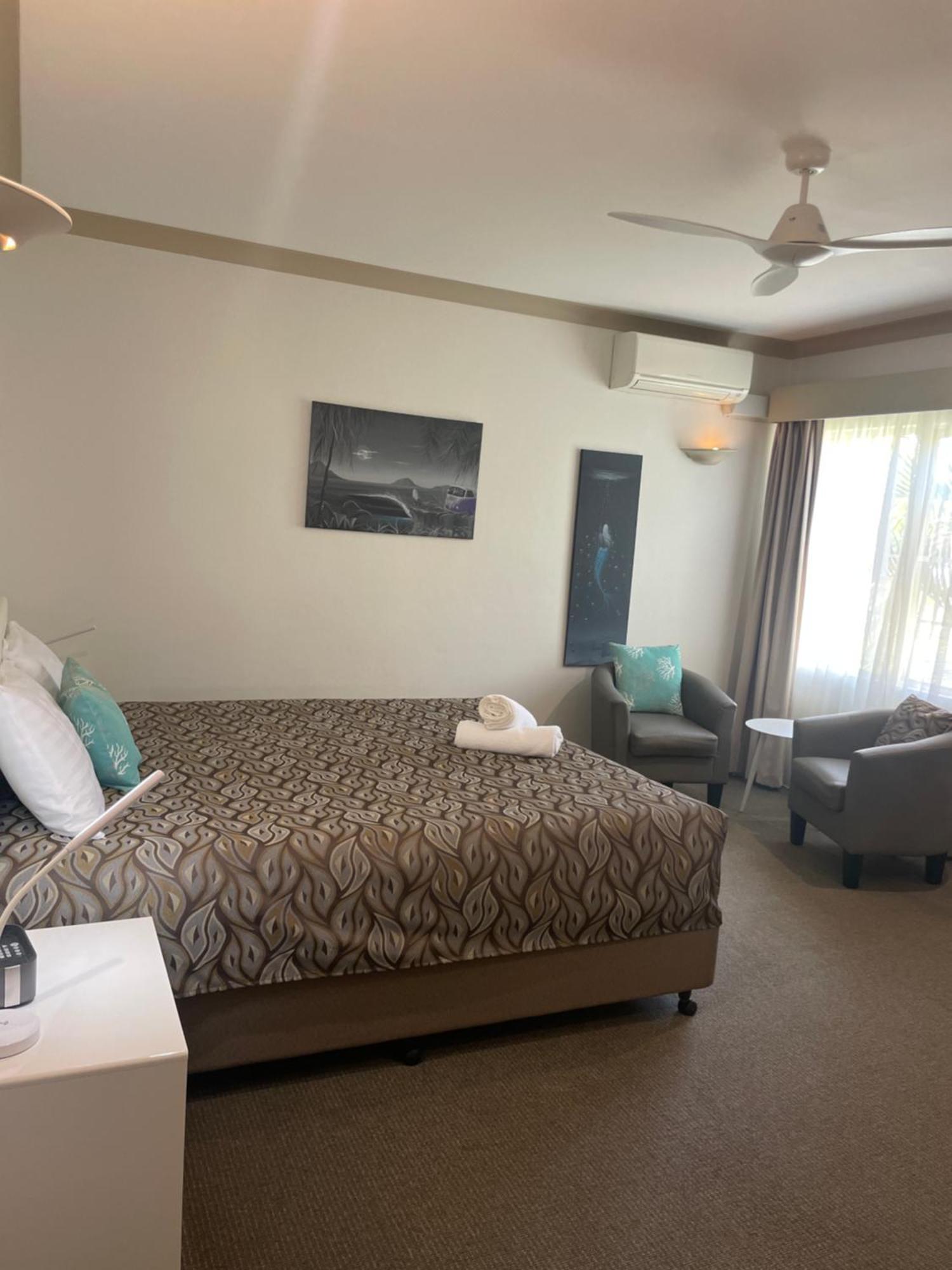 Oasis Inn Ulladulla - Welcoming Guests 18 Years And Older Bagian luar foto